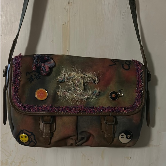 COPY - Multicolor Pavement grafetti messenger Bag - Picture 4 of 11